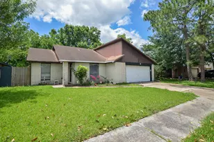 10418 Sagestar Ln, Houston, TX 77089 - Photo 2