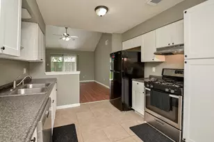 10418 Sagestar Ln, Houston, TX 77089 - Photo 12