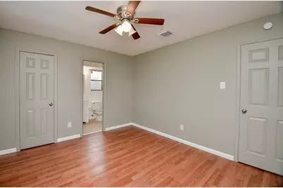 10418 Sagestar Lane, Houston, TX 77089 - Photo 22