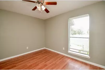10418 Sagestar Lane, Houston, TX 77089 - Photo 32
