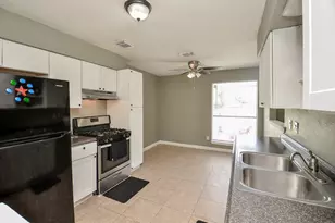 10418 Sagestar Ln, Houston, TX 77089 - Photo 10
