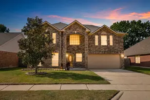 16318 Cobble Springs Ct, Sugar Land, TX 77498 - Photo 2