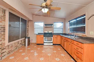 16318 Cobble Springs Ct, Sugar Land, TX 77498 - Photo 22