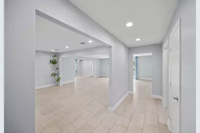 5006 Lymbar Drive, Houston, TX 77096 - Photo 8