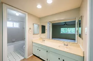 10422 Gulfstream Ln, Sugar Land, TX 77498 - Photo 32