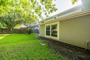 10422 Gulfstream Ln, Sugar Land, TX 77498 - Photo 36