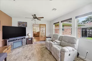 1012 Mimosa Dr, Nederland, TX 77627 - Photo 14
