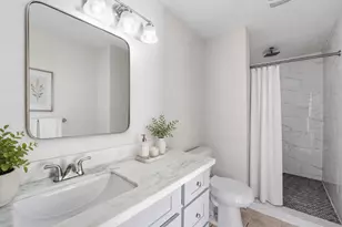 5667 Birchmont Dr, Houston, TX 77091 - Photo 10