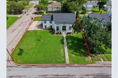 132 13th Avenue N, Texas City, TX 77590 - Photo 4