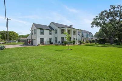 132 13th Avenue N, Texas City, TX 77590 - Photo 2