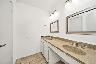 1240 Shadowdale Dr, Houston, TX 77043 - Photo 20
