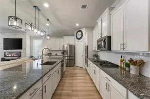 31211 Raleigh Creek Dr, Tomball, TX 77375 - Photo 14