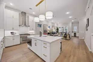 4028 Blossom St, Houston, TX 77007 - Photo 10