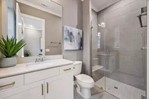 4028 Blossom St, Houston, TX 77007 - Photo 20