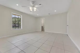 2201 Barak Ln, Bryan, TX 77802 - Photo 10