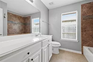 12811 Flat Creek Dr, Pearland, TX 77584 - Photo 20