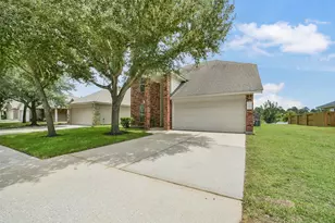 21526 Falvel Lake Dr, Spring, TX 77388 - Photo 2