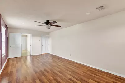 6030 Sandy Creek Drive, Baytown, TX 77523 - Photo 8