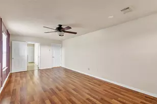 6030 Sandy Creek Dr, Baytown, TX 77523 - Photo 8