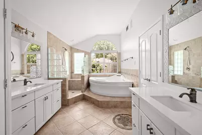 5614 Edith, Houston, TX 77081 - Photo 10