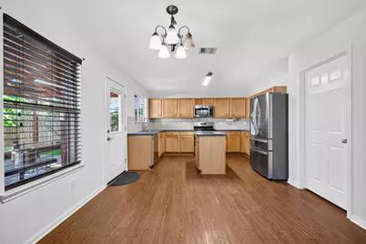 9203 Delmont Park Lane, Houston, TX 77075 - Photo 14