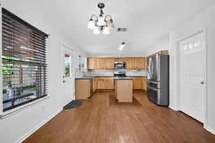 9203 Delmont Park Ln, Houston, TX 77075 - Photo 14