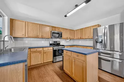 9203 Delmont Park Lane, Houston, TX 77075 - Photo 16