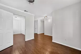 9203 Delmont Park Ln, Houston, TX 77075 - Photo 8