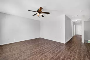 9203 Delmont Park Ln, Houston, TX 77075 - Photo 24