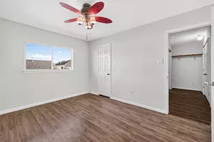 9203 Delmont Park Ln, Houston, TX 77075 - Photo 36