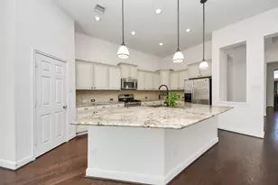 1947 Parnevik Pl, Conroe, TX 77304 - Photo 8