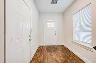 1603 Colorado St, Houston, TX 77007 - Photo 4