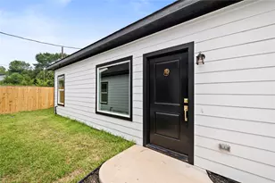 11553 Persimmon St, Willis, TX 77318 - Photo 4