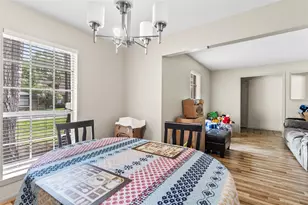 1 E Woodtimber Ct, The Woodlands, TX 77381 - Photo 6
