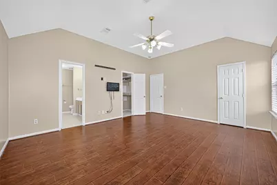 647 Hollandbridge Lane, Houston, TX 77073 - Photo 18