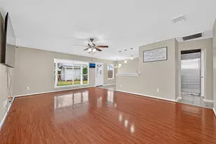 647 Hollandbridge Ln, Houston, TX 77073 - Photo 4