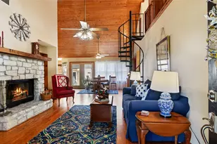 5101 W Zephyr Dr, Alvin, TX 77511 - Photo 6