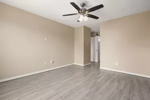 15534 Zabolio Dr, Webster, TX 77598 - Photo 18