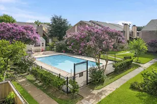 10211 Sugar Branch Dr, Houston, TX 77036 - Photo 24
