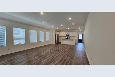 9918 Lockridge Manor Drive, Baytown, TX 77521 - Photo 8
