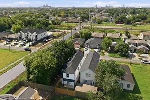 9735 Pelsey St, Houston, TX 77029 - Photo 32