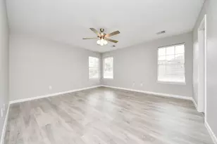 9506 Lasbury Dr, Houston, TX 77083 - Photo 34