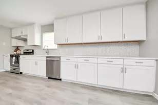 9506 Lasbury Dr, Houston, TX 77083 - Photo 16