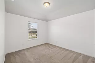 2111 Levant Ln, Baytown, TX 77523 - Photo 4
