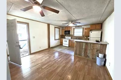 110B S Beatty Avenue, Livingston, TX 77351 - Photo 6
