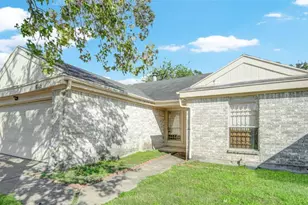 6115 Briar Glade Dr, Houston, TX 77072 - Photo 4