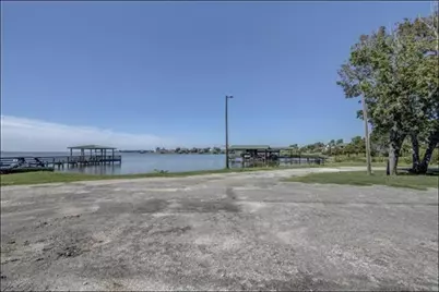 351 Red Clover, Livingston, TX 77351 - Photo 32