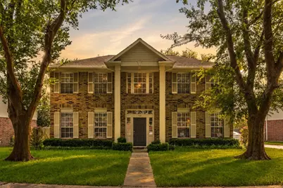 206 Scarlet Maple Drive, Sugar Land, TX 77479 - Photo 2