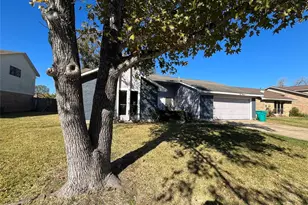 9867 Sageroyal Ln, Houston, TX 77089 - Photo 1
