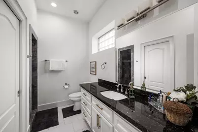 1210 Parkerhaven Court, Houston, TX 77008 - Photo 26